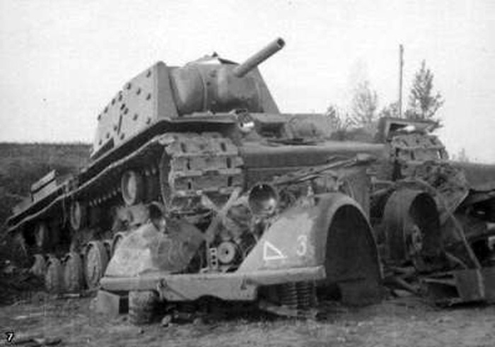 Soviet-KV1-tank